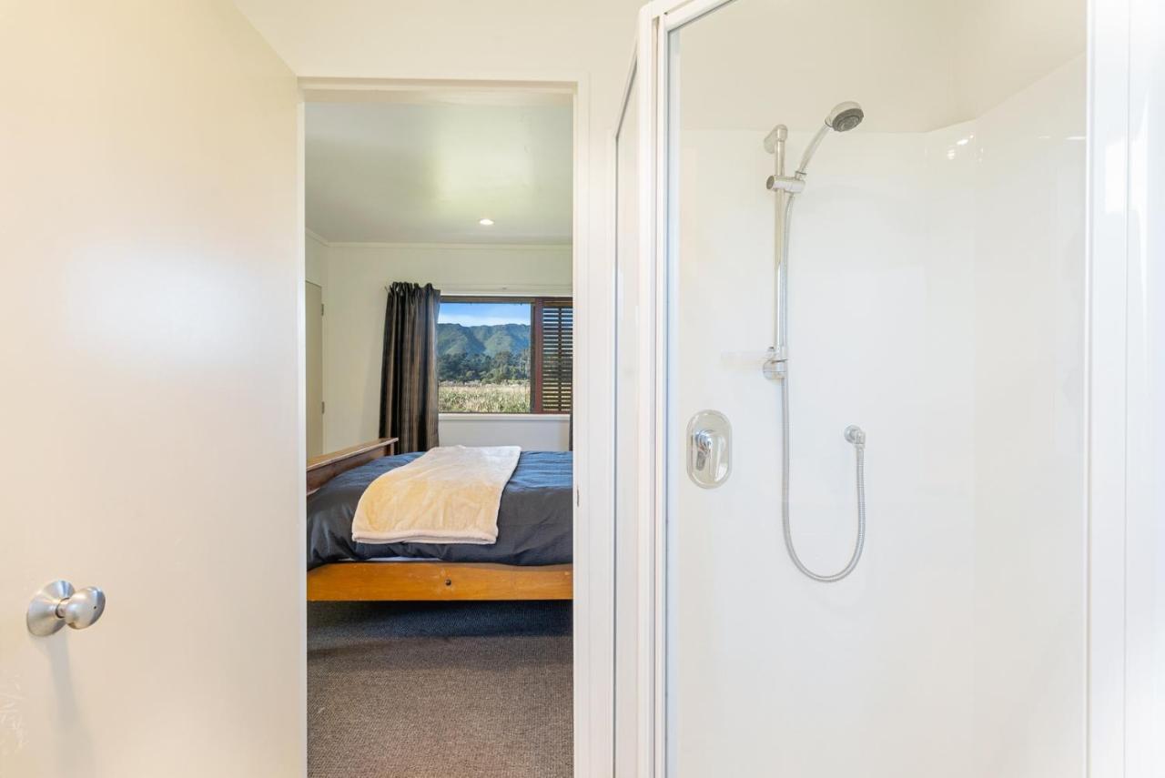 Cottage On Rutherford - Waikanae Holiday Home Buitenkant foto