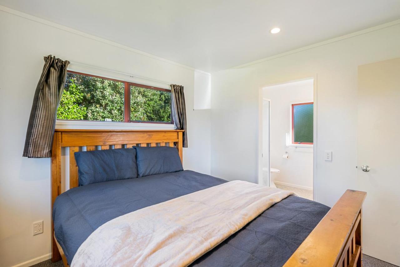 Cottage On Rutherford - Waikanae Holiday Home Buitenkant foto